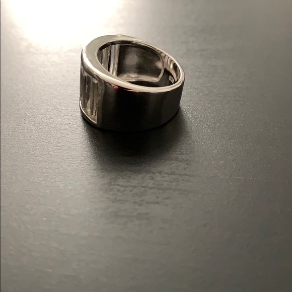 Silver Ring - Picture 3 of 6